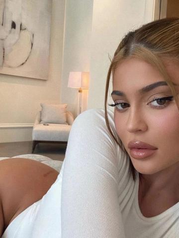 Скарлетт Эскорт Молодая фото 2